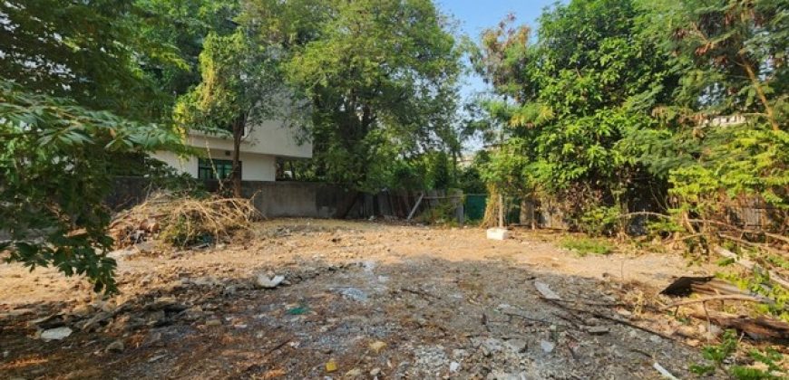 ให้เช่าที่ดิน 250 ตรว. สุขุมวิท 101-1 ซอยวชิรธรรมสาธิต 36 ถนนซอยกว้าง เข้าออกหลายทา ไม่ไกลจาก BTS อุดมสุข และ ปุณณวิถี ง