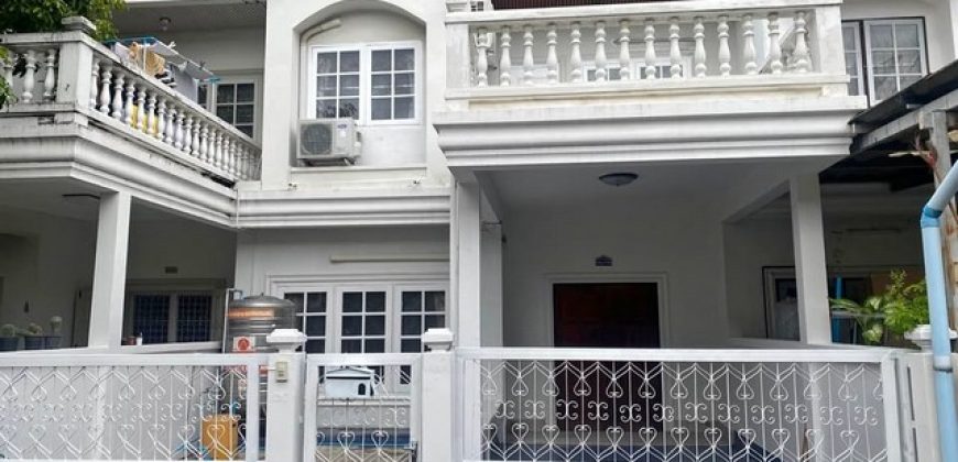 ให้เช่าทาวโฮม2ชั้น ใกล้ รถไฟฟ้า BTS ปุณณวิถีและ ใกล้ทางด่วนสุขุมวิท 62 ย่าน พระโขนง สุขุมวิท 101/1