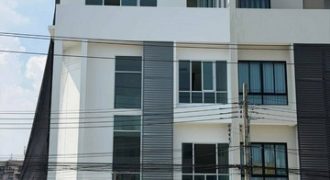 รหัสC7172 ให้เช่าทาวน์โฮม Home Office Luxury ย่านลาดพร้าว-วังหิน ใกล้ BTS เสนา