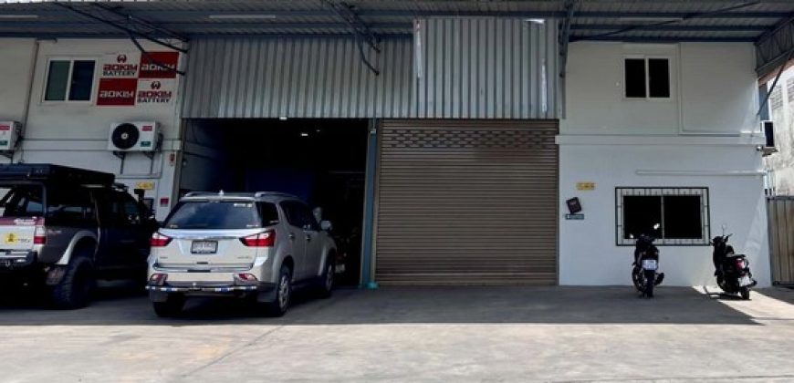 โกดังให้เช่า พุทธมณฑลสาย 4 ขนาด 240 ตารางเมตร อยู่ติดถนนในซอยวัดนครชื่นชุ่ม