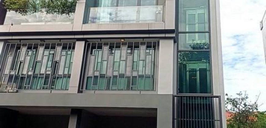 HR 10028 ให้เช่าโฮมออฟฟิศหรู 4ชั้นหลังมุมโครงการ เจ ดับบลิว เออร์เบิน สรงประภา ดอนเมือง พร้อมลิฟต์