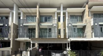 ลดราคาด่วน ทาวน์โฮม 3 ชั้น ทาวน์พลัส ประชาอุทิศ – ทุ่งครุ บ้านสวย พร้อมอยู่