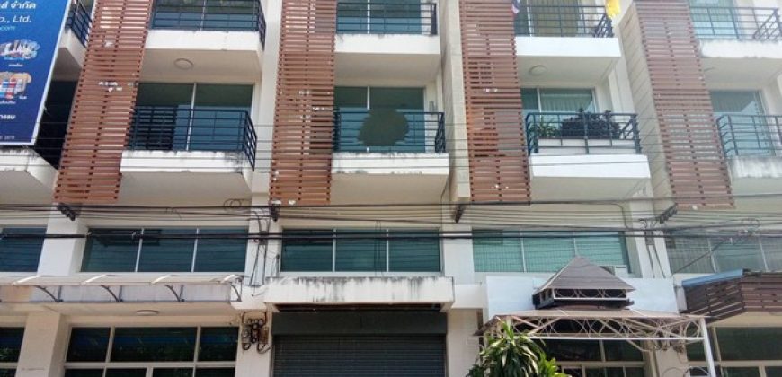 ขายทาวน์โฮม หมู่บ้านทาวน์พลัส ประชาอุทิศ ทุ่งครุ กรุงเทพ