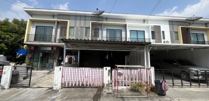 ขายทาวน์โฮม 2 ชั้น โครงการเดอะคอนเนค ใกล้ ประเวศ กรุงเทพ