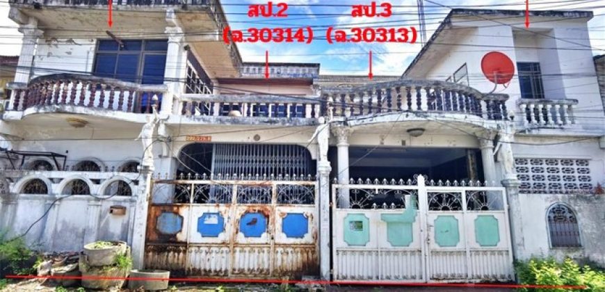 ขายอาคารพาณิชย์ 2 ชั้น 4 คูหา มีชั้นดาดฟ้า เมืองชลบุรี ถนน ศุขประยูร
