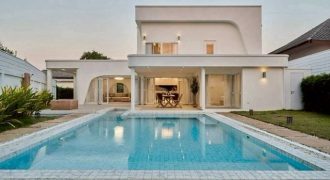 Luxury Pool Villa เพียง 19.9 ล้าน 202.6 ตรว. บ้านสไตล์โมเดิร์น ใจกลางเมืองเชียงใหม่ #เฟอร์นิเจอร์และเครื่องใช้ไฟฟ้าครบครัน เข้าอยู่ได้ทันที