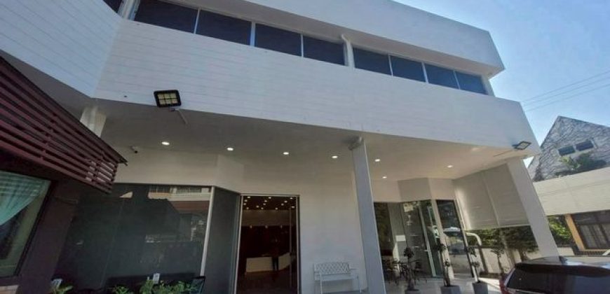 โซนช้างคลาน ขายเพียง 3.5 ล้าน กิจการร้านนวดเพื่อสุขภาพขนาดใหญ่ | ธุรกิจพร้อมดำเนินงาน ลูกค้าประจำแน่น รายได้ต่อยอดได้ทันที