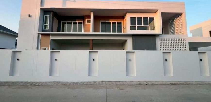Luxury Pool Villa เพียง 10.9 ล้าน #หางดง บ้านหรู 2 ชั้น #สไตล์โมเดิร์น ฟังก์ชันครบ #โซนโรงเรียนนานาชาติ ใกล้เมืองเพียงไม่กี่นาที