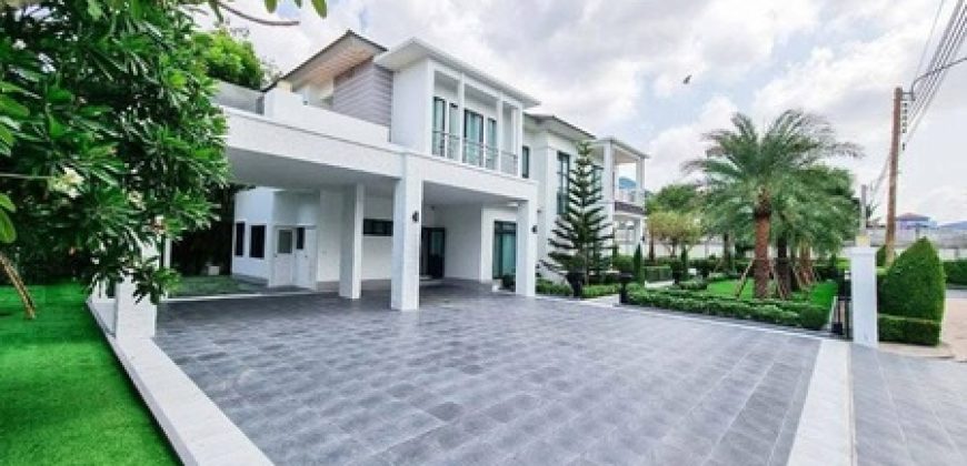 ให้เช่า บ้านเดี่ยว หมู่บ้านเพอร์เฟค มาสเตอร์พีซ สุขุมวิท 77 ใกล้โรบินสันลาดกระบัง ย่านลาดกระบัง