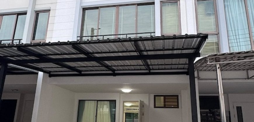 BH4138 ให้เช่าทาวน์โฮม 3 ชั้น The Private สุขุมวิท-บางจาก ใกล้ BTS บางจาก เพียง 900 เมตร พร้อมเฟอร์นิเจอร์ครบ