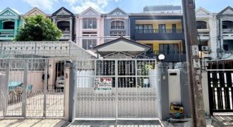 ทาวน์เฮ้าส์ 3 ชั้น รีโนเวทพร้อมอยู่ ซอยเรวดี 12 MRT สถานีกระทรวงสาธารณสุข