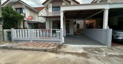 ขายบ้านสวยรโนเวทใหม่ หมู่บ้าน โฮมทาวน์ สุรศักดิ์ ศรีราชา ชลบุรี FP-H02064