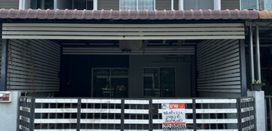 บ้านทำเลดอนเมือง งบไม่ถึง 2 ล้าน! ด้วยสถาปัตยกรรมแบบ Modern Tropical หน้ากว้างกว่า
