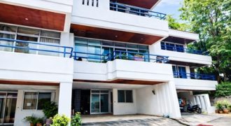 อาคารพาณิชย์ 4 ชั้น 5 นอน 5 น้ำ ท่าเทียบเรือศรีราชา ฮาร์เบอร์ 890ม. หาคนช่วยรีโนเวท 24 ตร.ว. 380 ตร.ม. ตึกคอม ศรีราชา 1.1 กม.
