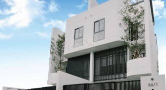 บ้าน – 15500000 BAHT 3นอน4BATHROOM 50 ตร.ว. ใกล้กับ ใกล้ BTS ปุณณวิถี เพียง 1.2 กม. บรรยากาศ ดี กรุงเทพ