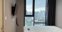 Rhythm Sukhumvit 42 spacious comfortable peaceful 34th floor BTS Ekkamai