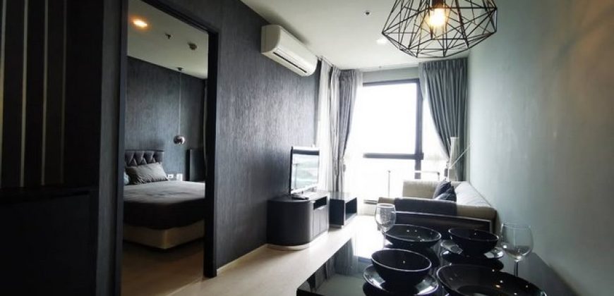 Rhythm Sukhumvit 44 Comfortable Convenient Peaceful 11th Floor BTS Phra Khanong