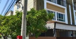 ให้เช่าทาวน์โฮม 3 ชั้น 20 ตร.ว. หมู่บ้าน นลินอเวนิว 2 รามคำแหง 144 ใกล้รถไฟฟ้าสายสีส้ม