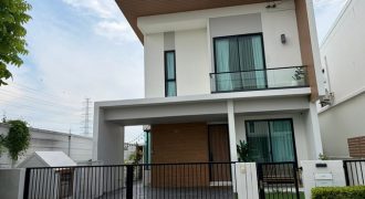 ให้เช่าแฝดสไตล์บ้านเดี่ยวหลังริม 2 ชั้น โครงการ Como Bianca บางนา กม.10 ใกล้เมกะบางนา