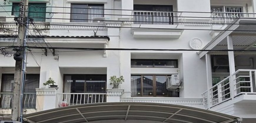 ให้เช่าทาวน์โฮม 3 ชั้นครึ่ง บ้านกลางเมือง 2 เหม่งจ๋าย ซอยสหการประมูล ตกแต่งใหม่ เฟอร์ครบ