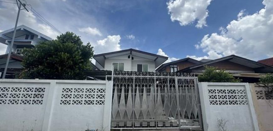 HR 10038 ให้เช่าบ้านเดี่ยว2 ชั้น 3 ห้องนอน 2 ห้องน้ำ บ้านเปล่าไม่มีแอร์ ลาดพร้าว 101 บางกะปิ
