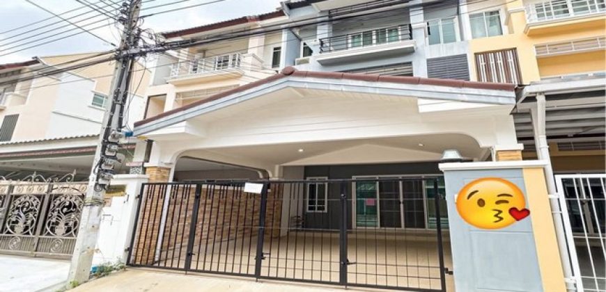 ให้เช่าทาวโฮม 3 ชั้น 4 ห้องนอน หมู่บ้านธนาภิรมย์ ศรีนครินทร์-วงแหวน ใกล้โลตัส ศรีนครินทร์