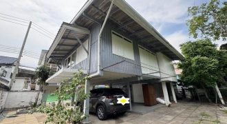 HR 10041 ให้เช่าบ้านเดี่ยวยกพื้นสูง 3 ห้องนอน ซอยศาสนา 2 ย่านอารีย์ ถนนพระราม 6 บรรยากาศร่มรื่น เงียบสงบ ใกล้กระทรวงการคลัง
