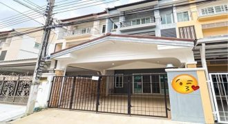 HR 10042 ให้เช่าทาวโฮม 3 ชั้น 4 ห้องนอน หมู่บ้านธนาภิรมย์ ศรีนครินทร์ วงแหวน ใกล้โลตัส ศรีนครินทร์