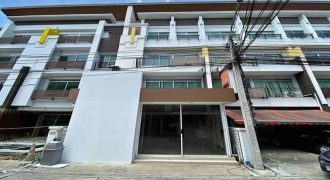 ให้เช่าโฮมออฟฟิศ 4 ชั้น 260 ตร.ม. บิสทาวน์ ลาดพร้าว เฟอร์พร้อมใช้ ใกล้เลียบด่วน