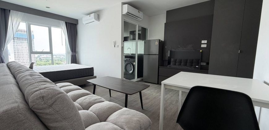 Regent Home Bangna comfortable safe 21st floor BTS Bangna