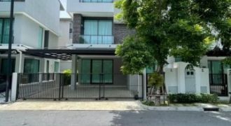 ขายบ้านเดี่ยว 3 ชั้น Super Luxury Villa โครงการบ้านกลางเมือง คลาสเซ่ เอกมัย-รามอินทรา (Baan Klang Muang Classe Ekkamai-Ramintra)