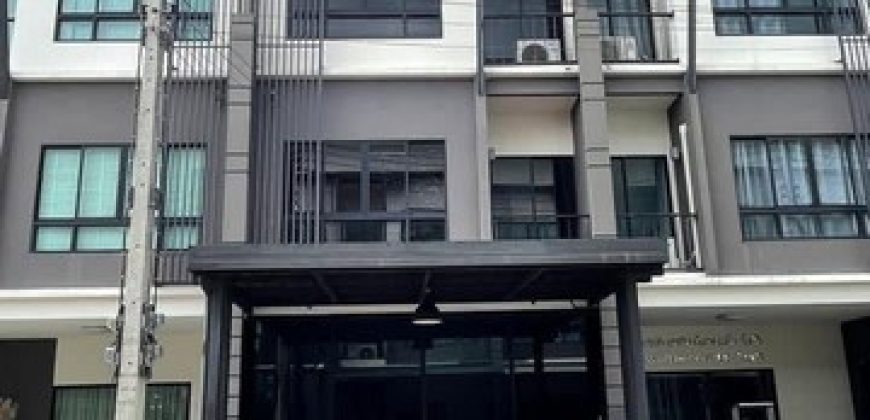 ให้เช่าทาวน์โฮม 3 ชั้น 3ห้องนอน 4 ห้องน้ำ คาซ่าซิตี้ วงแหวน-ลำลูกกา คลอง 5