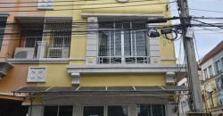 HR 10075 ให้เช่าทาวน์โฮม 3 ชั้นหลังมุม 3 ห้องนอน บ้านกลางเมืองบริติชทาวน์ ศรีด่าน 24 ใกล้ MRT ศรีลาซาล 300 เมตร