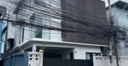 BR 1865 ให้เช่าสำนักงาน 3 ชั้นซอย 20 มิถุนา ย่านสุทธิสาร 5 ห้องทำงาน 5 ห้องน้ำ แอร์ 6 ตัว ใกล้ MRT สุทธิสาร