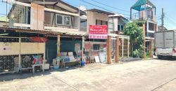 ขายที่ดินพร้อมบ้าน 2 หลัง เนื้อที่ 58 ตารางวา ถนนสรงประภา สีกัน ดอนเมือง
