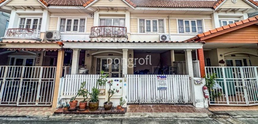 ขายทาวน์เฮ้าส์ หมู่บ้านเปี่ยมสุข รัตนาธิเบศร์ 34 ซ.รัตนาธิเบศร์38 ซอย 1 ติดถนนเมน ใกล้ MRT สะพานพระนั่งเกล้า 3 นอน 19.6 ตร.ว.
