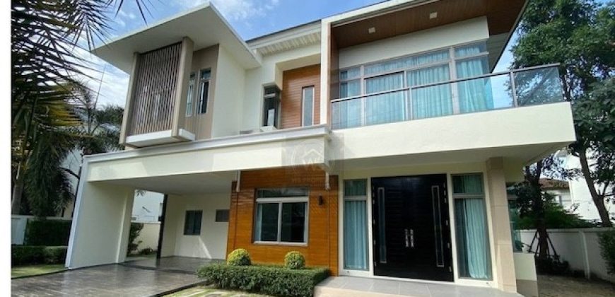 BH4248 ให้เช่าบ้านเดี่ยวหรู ใกล้สนามบินสุวรรณภูมิ 10 นาที บ้านพร้อมเฟอร์นิเจอร์ 4 ห้องนอน เหมาะสำหรับผู้บริหารและชาวต่างชาติ