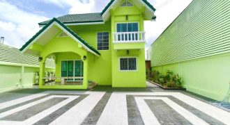 บ้านเดี่ยวสวยหรู พร้อมอยู่ ใกล้เดอะมอลล์บางกะปิ และสถานีรถไฟฟ้าลาดพร้าว 101 ลัดออกเลียบด่วนและเกษตรนวมินทร์ได้ (เจ้าของขายเอง)