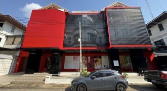 T26-622 ให้เช่า สำนักงาน – 200000 บาทต่อเดือน ชั้นทั้งหมด 3 ชั้น ใกล้กับ ใกล้เลียบด่วน ใกล้ the scene ทาวน์อินทาวน์ ห้องนอน 4 ห้อง ห้องน้ำ 7 ห้อง