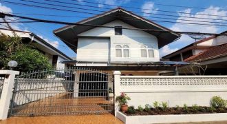 ให้เช่าบ้านเดี่ยว2ชั้น60ตร.วซอยประชาราษฎร์บำเพ็ญ17ตกแต่งหรูเฟอร์ครบใกล้MRTห้วยขวาง