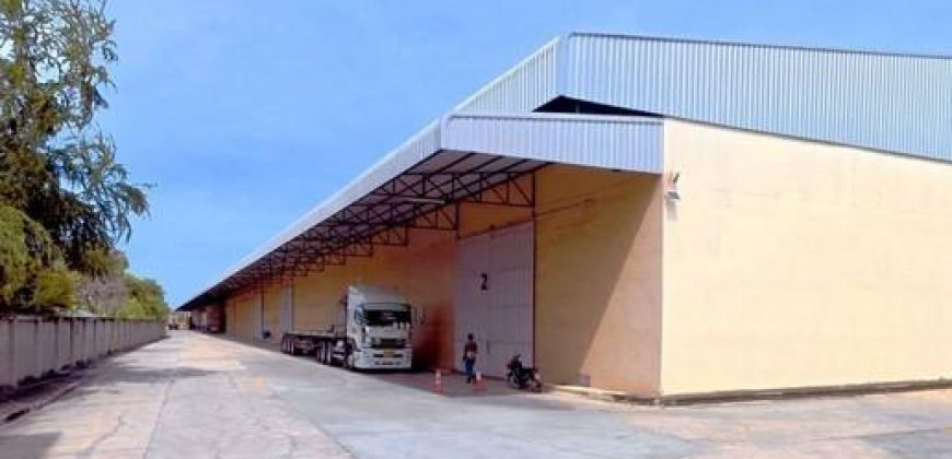 ให้เช่าโกดังติดนิคมอุตสาหกรรมโรจนะอยุธยา2100ตร.มรองรับรถบรรทุกขนาดใหญ่พร้อมระบบCCTVระบบสาธารณูปโภคครบครัน