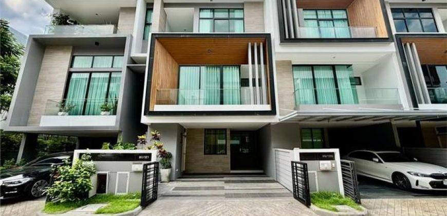 ให้เช่าทาวน์โฮม3ชั้นย่านศรีนครินทร์-ร่มเกล้าNirvana DEFINEศรีนครินทร์-พระราม9