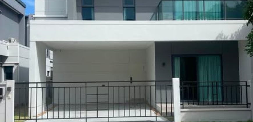 ให้เช่าบ้านเดี่ยว 2 ชั้น 198 ตรม. 4 ห้องนอน โครงการเซนโทร บางนา Centro Bangna ใกล้เมกะบางนา