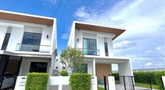 ให้เช่าบ้านแฝดหลังมุม 3 ห้องนอน โคโม่ เบียงก้า บางนา Como Bianca สไตล์ Minimal Eco Living ใกล้เมกะบางนาและวงแหวนกาญจนา