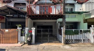 ให้เช่าทาวน์เฮ้าส์ 2 ชั้น 18 ตรว. 2 ห้องนอน บางนาตราด 56 แต่งสวย เฟอร์พร้อมอยู่ ใกล้เซ็นทรัลบางนา