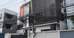ให้เช่าบ้านเดี่ยว 3 ชั้น 360 ตร.ม. ย่านสุทธิสาร ซอย 20 มิถุนา ใกล้ MRT สุทธิสาร