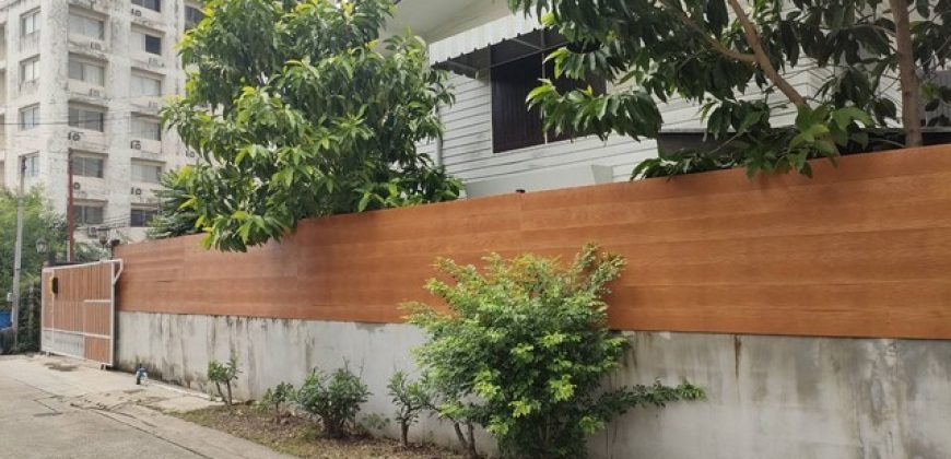 รหัสC7218 ให้เช่าบ้านเดี่ยว 2ชั้น ย่านสุขุมวิท 103 อุดมสุข เส้นทางเชื่อมต่อถนนศรีนครินทร์
