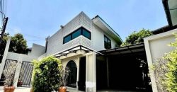 ขายโฮมออฟฟิศขนาดใหญ่ 2–3 ชั้น 75 ตรว. ซอยรุ่งเรือง ใจกลางรัชดา–สุทธิสาร เดินถึง MRT สุทธิสารเพียง 5 นาที