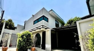 ขายโฮมออฟฟิศขนาดใหญ่ 2–3 ชั้น 75 ตรว. ซอยรุ่งเรือง ใจกลางรัชดา–สุทธิสาร เดินถึง MRT สุทธิสารเพียง 5 นาที