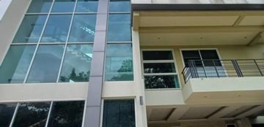ขายโฮมออฟฟิต 4 ชั้น 600 ตร.ม. ห้องมุม ย่านรามอินทรา ใกล้แฟชั่นไอแลนส์